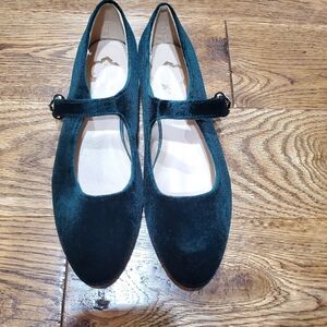 Wonder Green Velvet Flats